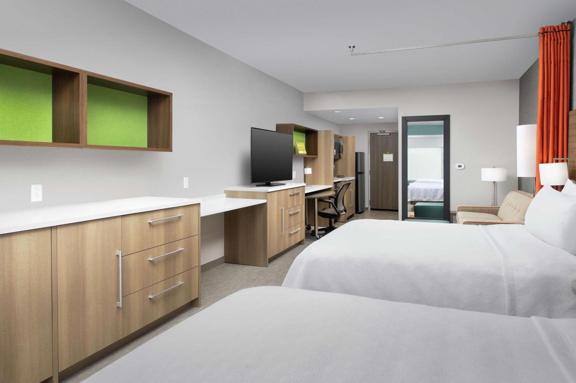 Hotel Home2 By Hilton Biltmore Village 3*